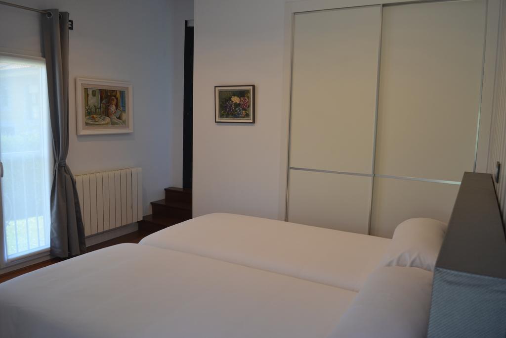 Apartamentos Puerta De Gijón Exterior foto